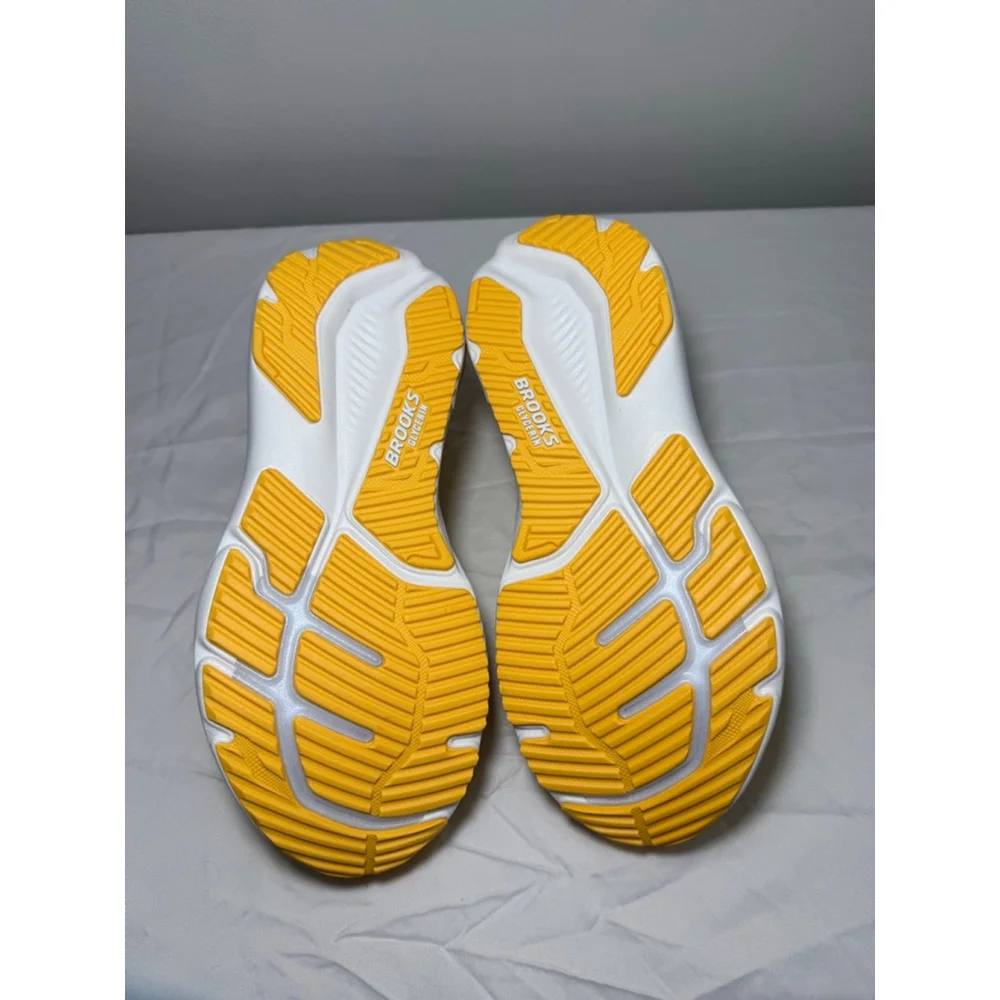 RunDisney Brooks Glycerin 23 Belle Shoes Yellow 8 NWT